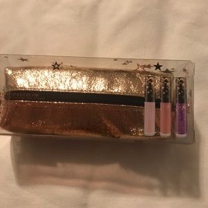 Mac  lucky stars lip gloss  kit  pink